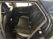 Kia Stonic 1.0 T-GDi MHEV GT-PlusLine Meest luxe uitvoering | 1e Eigenaar | Panorama dak | Dealer onderhouden | Cruise Control Adaptief | Carplay | Metallic lak | Fabrieksgarantie t/m 10-5-2030 + 3x 1 jaar* | NAP