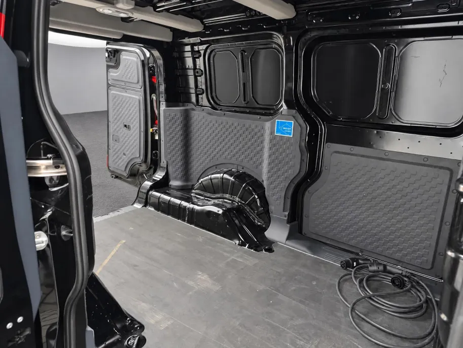 Kia PV5 L2H1 Elite Executive 71.2 kWh | Leverbaar begin volgend jaar | Meest Luxe uitvoering | Gebouwd voor elke klus | 419mm lage instap, 4,420L inhoud | 416km range (WLTP). 30 min van 10 - 80% geladen