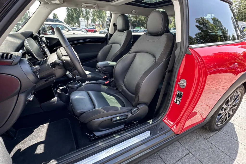 MINI Cooper 3-deurs Cooper Business Edition