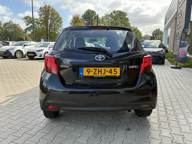 Toyota Yaris 1.3 VVT-i Aspiration | Camera | Uniek 21000km!!