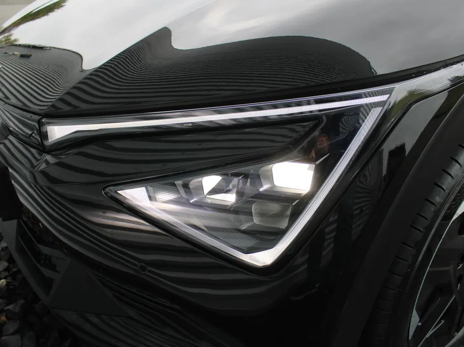 Kia EV6 Light Edition 63 kWh | Stuur-/stoelverwarming | Camera | 19' LM | LED | Cruise adapt. | Clima | Draadloze telefoonlader | 17% bijtelling |