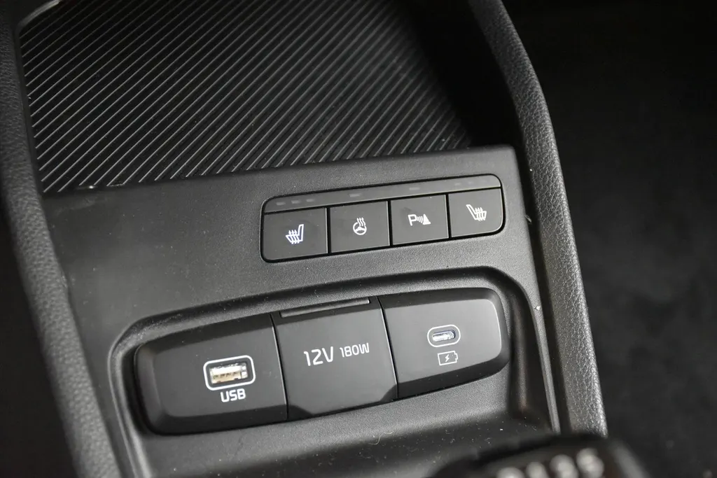 Kia Stonic 1.0 T-GDi MHEV 115pk DynamicPlusLine