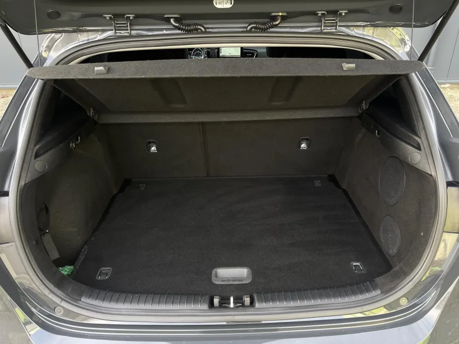 Kia Ceed 1.4 T-GDi ExecutiveLine | Trekhaak | Navi | Clima | Camera | JBL | Cruise Control