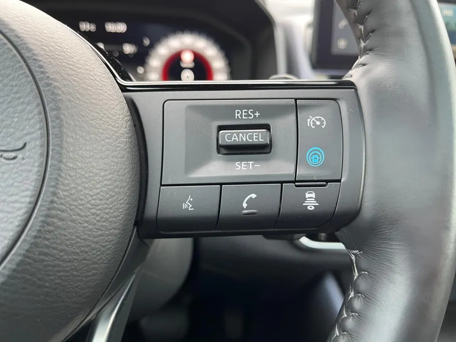 Nissan QASHQAI 1.3 MHEV Xtronic Tekna | Panoramadak | 360 camera | Carplay | Stoel- en stuurverwarming