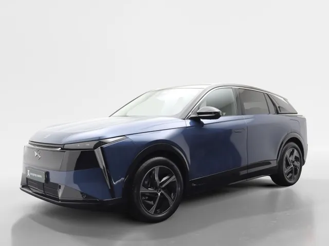 DS Automobiles N°7