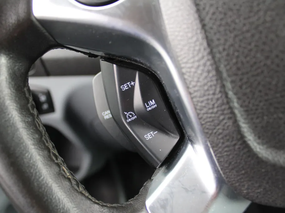 Ford Transit 330 2.0 TDCI L3H2 Trend | Recent distributieriem vv | Trekhaak | Imperiaal | Voorruitverwarming | Navi |
