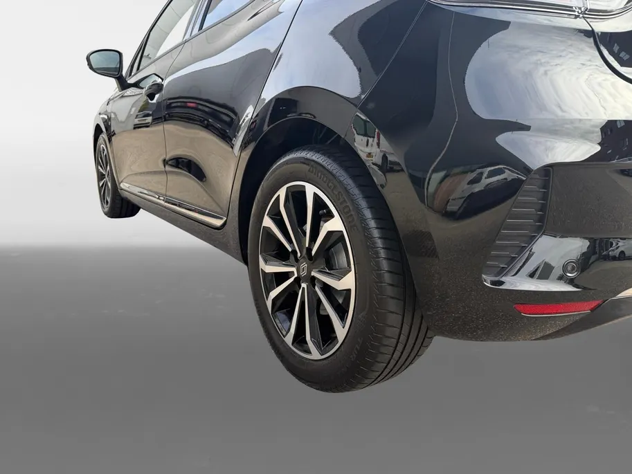 Renault Clio 1.6 E-Tech Full Hybrid 145 techno | Automaat | Apple Carplay & Android Auto | Cruise & Climate Control | LMV | Camera | Parkeersensoren | 12 Maanden BOVAG Garantie