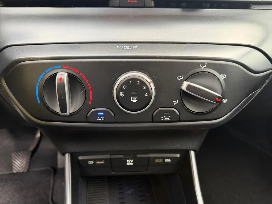 Hyundai i20 1.2 MPI Comfort Smart | Zeer compleet | Navigatie | Trekhaak | Dodehoekdetectie | Cruise control |