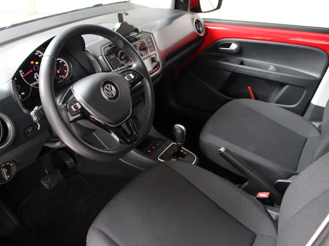 Volkswagen up! 1.0 BMT move up! AUTOMAAT Airco | Parkeersensoren | Cruise Control