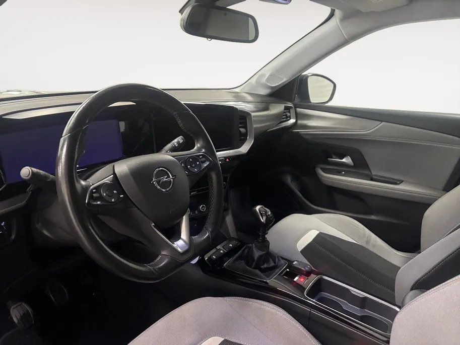 Opel Mokka 1.2 Business Elegance NAVI AIRCO TREKHAAK APPLE CARPLAY ANDROID AUTO HOGE INSTAP LM VELGEN ZEER MOOIE AUTO DEALER ONDERHOUDEN