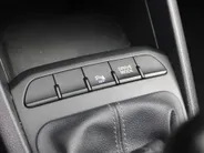 Kia Stonic 1.0 T-GDi MHEV DynamicLine | Camera | LED | Apple Carplay/Android Auto | Airco | Cruise | 15" LM |