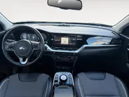 Kia e-Niro DynamicPlusLine 64 kWh | SOH 97,5% | Camera | Keyless | Schuifdak | Navi | Apple Carplay | Android Auto | Lichtmetalen Velgen |