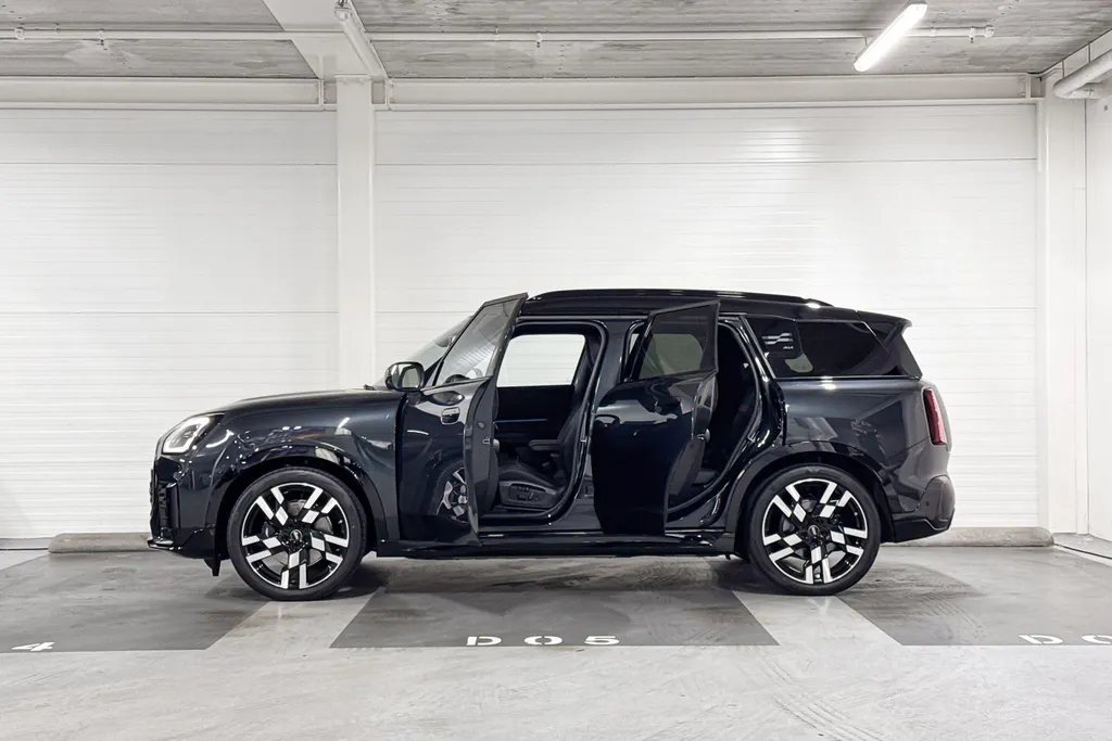 MINI Countryman Electric SE ALL4 John Cooper Works