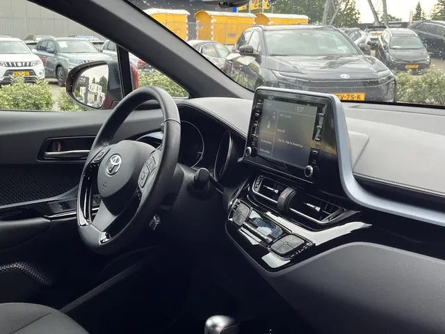Toyota C-HR 2.0 Hybrid Dynamic
