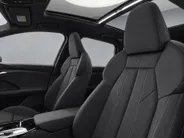 Audi Q6 e-tron S edition 83 kWh 252 PK · Adaptieve luchtvering · Glazen panoramadak · Trekhaak elek. wegklapbaar
