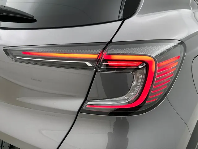 Renault Captur E-Tech full hybrid 145PK Techno | CAMERA | NAVI | CARPLAY