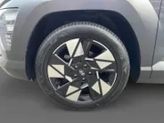 Hyundai Kona 1.6 GDI HEV Comfort Smart | Navigatie| Climate Controle| Lichtmetalen velgen| Parkeer sensoren| Camera| Dealer onderhouden