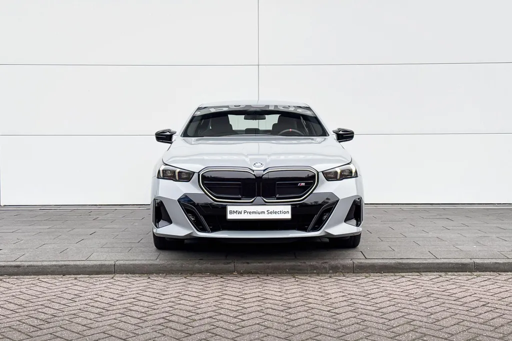 BMW i5 Sedan M60 xDrive 84 kWh