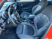 MINI 5-Deurs 1.5 Cooper Chili Nu rijklaarprijs!