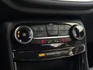 Ford Puma 1.0 EcoBoost Hybrid 125 pk ST-Line Navigatie - Apple Carplay/ Android Auto - Winter Pack - Achteruitrijcamera