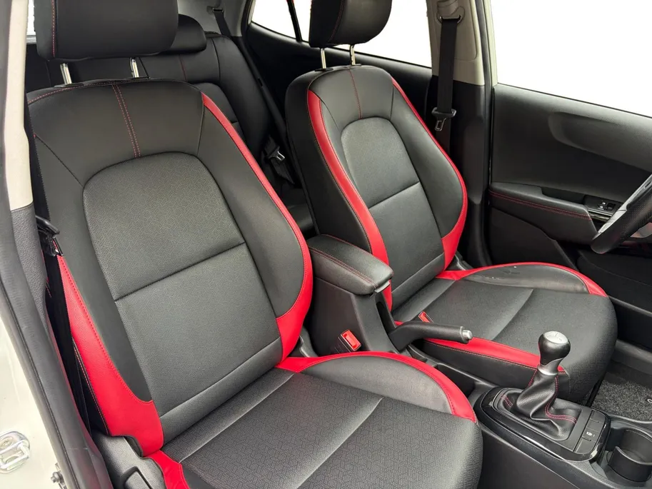 Kia Picanto 1.0 MPi GT-Line Edition Apple Carplay/Android Auto , navi , cruise , lm velgen , tel , camera , usb , sport stoelen , super mooie uitvoering . auto is voorzien van een nieuwe koppeling