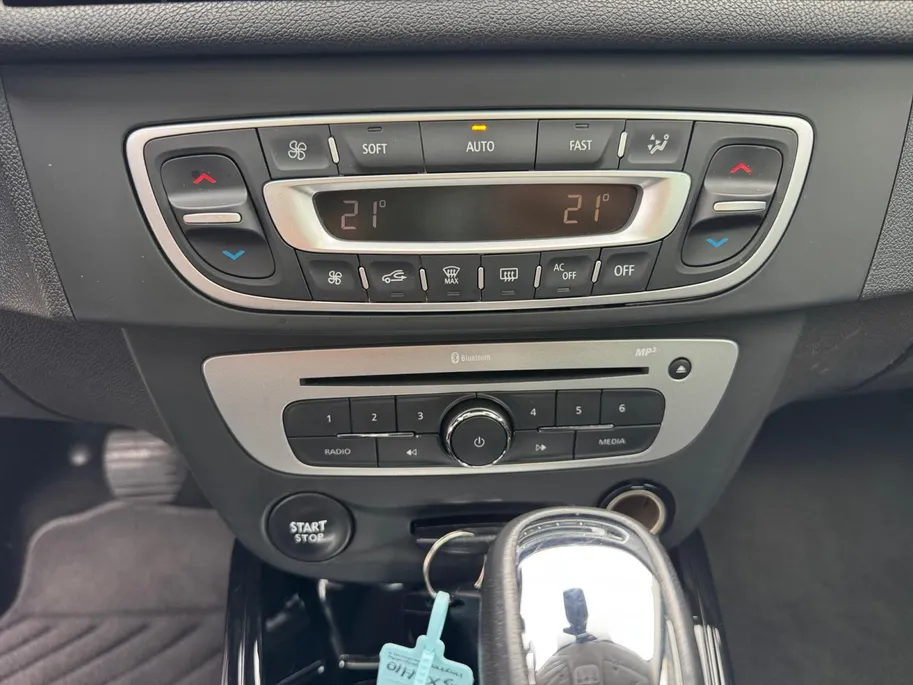 Renault Mégane Estate 1.2 TCe Bose | Automaat | Panoramadak | Trekhaak | Bose Sound | Half Leder bekleding | 12 maanden garantie! |