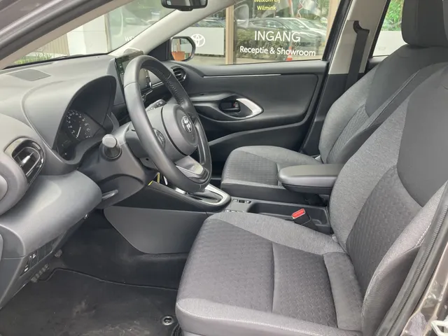 Toyota Yaris 1.5 Hybride Active | Camera | Apple Car-play | Stoelverw