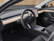 Tesla Model 3 Standard RWD Plus 60 kWh 90% SOH | 12 maanden BOVAG | Stoelverwarming | Groot scherm |