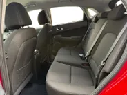 Hyundai Kona 1.6 GDI HEV Fashion | Trekhaak | Adaptive Cruise | Lane Assist | Camera | Climate Control | Navi | Apple Carplay | Android Auto | 1 Jaar Bovag Garantie |