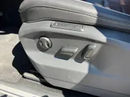 Volkswagen Tiguan 1.4TSIeHybrid/150PK R-Line Business+ · Panoramadak · Leder · Trekhaak · Camera · Apple/Android Car Play