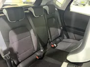 Renault Captur 145PK E-Tech Hybrid Intens Automaat | Camera | Parkeersensoren | Apple Carplay/Android Auto | Navigatie | Climate Control | Cruise Control | Lichtmetalen Velgen | Licht & Regensensor |
