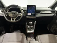 Renault Captur 90PK TCe Techno | Pack Winter | Navi | Climate Control | Camera | Parkeersensoren | Apple CarPlay/Android Auto | Lichtmetalen Velgen | Full LED | Armsteun | Digital Cockpit |