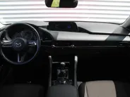 Mazda 3 2.0 e-SkyActiv-G M Hybrid 122 Comfort | Stuur-/stoelverwarming | Camera | Cruise adapt. | Clima | 16' LM | HUD | LED | Dodehoek detectie |