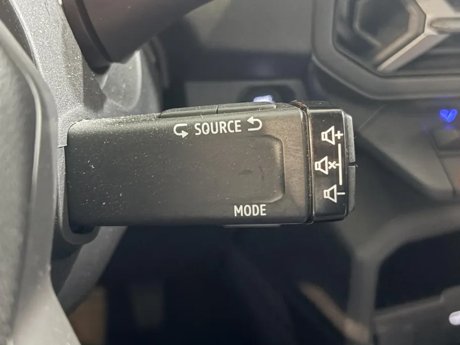 Dacia Duster 140PK Hybrid Journey Automaat | 1ste Eigenaar | Navigatie | Apple Carplay/Android Auto | 360 Camera | Dodehoek Detectie | Parkeersensoren | Climate Control | Cruise Control | USB-C | Licht & Regen Sensor |