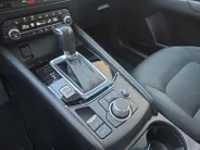 Mazda CX-5 2.0 SkyActiv-G 165 Comfort Automaat! | Dealer onderhouden! | Wegklapbare trekhaak | Stoel-Stuurverwarming | Achteruitrijcamera | Climate control | 12 maanden garantie