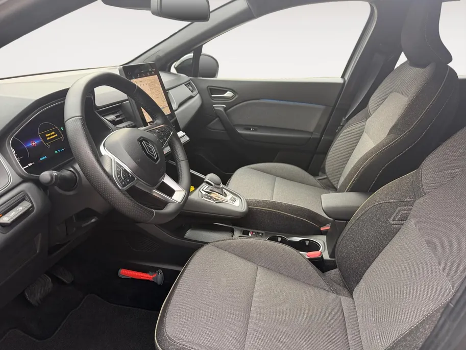 Renault Captur 1.6 E-Tech full hybrid 145 techno | Apple Carplay & Android Auto | Cruise & Climate Control | Camera | Parkeersensoren | LMV | Navigatie | 12 Maanden BOVAG Garantie