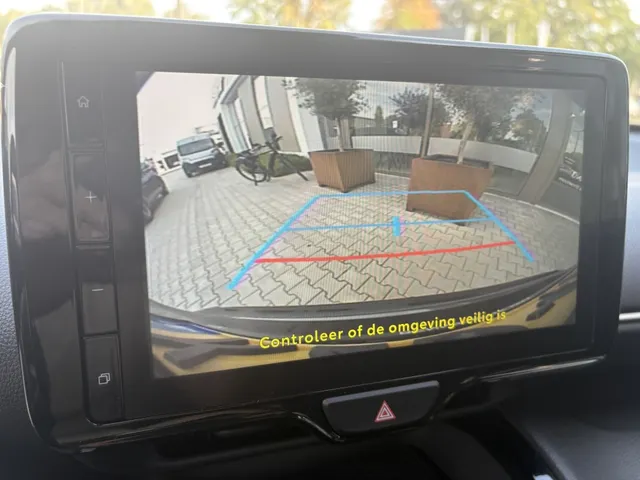 Toyota Yaris Cross 1.5 Hybr 115 Active | Blindspot | Parkeersensoren V+A | Stuur/ Stoelverwarming