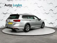 Volkswagen Passat Variant 1.5 TSI R-Line Business + DSG Automaat | Panoramadak | Trekhaak | Elektrische Stoelen