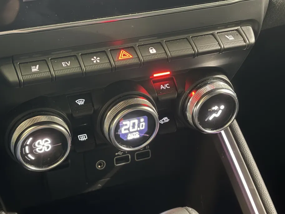 Renault Clio 145PK E-Tech Full Hybrid Esprit Alpine Automaat | 1e eigenaar | Bose Audio | Stoelverwarming | 9,3' Navi | Camera | Digital Cockpit | Adaptive Cruise Control | Climate Control | Lichtmetalen Velgen | Full LED |