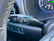 Hyundai Kona 1.6 GDI HEV Premium 105PK AUTOMAAT | Navigatie | Trekhaak| Two Tone| Climate Control| Stuur verwarming| Stoel verwarming|