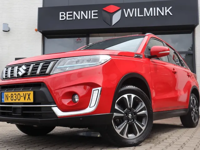 Suzuki Vitara 1.4 BoosterJet Style Hybrid | Panoramadak | Carplay | All Season