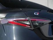 Alfa Romeo Giulia 2.0 Turbo 280 PK Competizione Q4 AWD | Harman | Veloce | 19'
