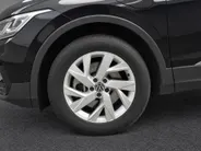 Volkswagen Tiguan 1.4 TSI eHybrid 245pk DSG Elegance · SOH 93,1% · Panoramadak · Camera · Parkeerassistent · Matrix LED · Keyless · Elek. Achterklep ·