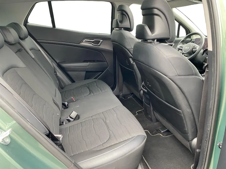 Kia Sportage 1.6 T-GDi Plug-in Hybrid AWD DynamicPlusLine Climate control | Stoel en stuurverwarming | Schuif/kanteldak | 360 camera | Keyless | Dodehoek detectie |