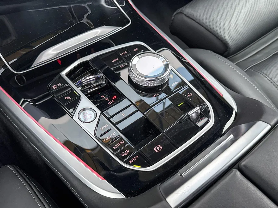 BMW X7 M60i xDrive