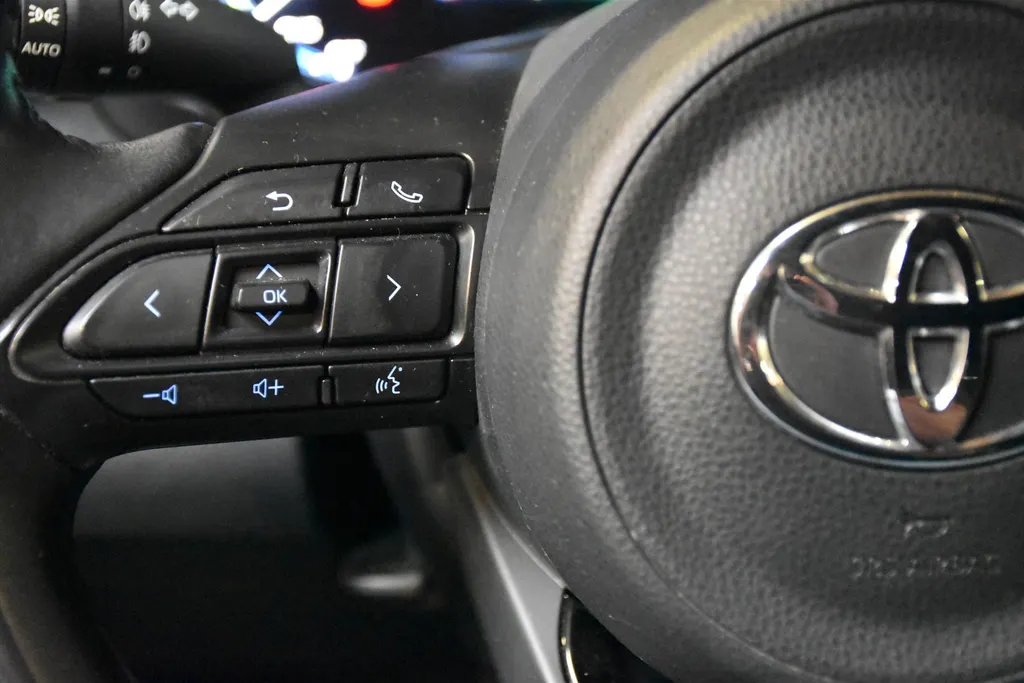 Toyota Yaris Cross 1.5 VVT-I Hybrid 116pk CVT Adventure JBL Stoel/Stuurverwarming