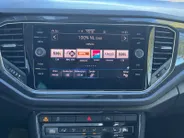 Volkswagen T-Roc 1.5 TSI Sport | Adaptieve Cruise Control | Stoelverwarming | Parkeercamera | Digitale Cockpit