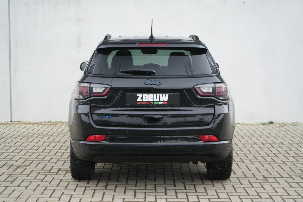 Jeep Compass 4xe 240 PK Hybrid S | Leder | Navi | Winter | Camera | 19'