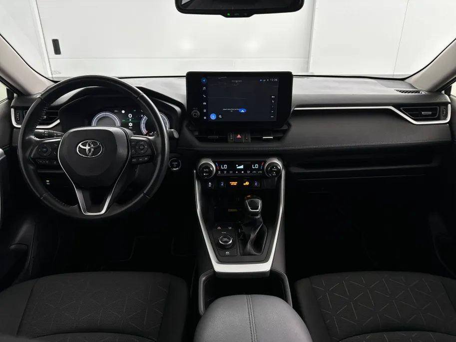 Toyota RAV4 2.5 Hybrid AWD Dynamic | Trekhaak | 18'' L.M. Velgen | Elektrische Achterklep