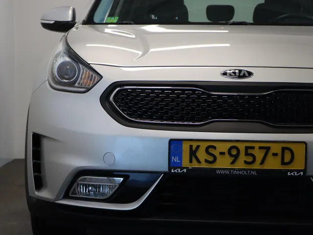 Kia Niro 1.6 GDi Hybrid First Edition